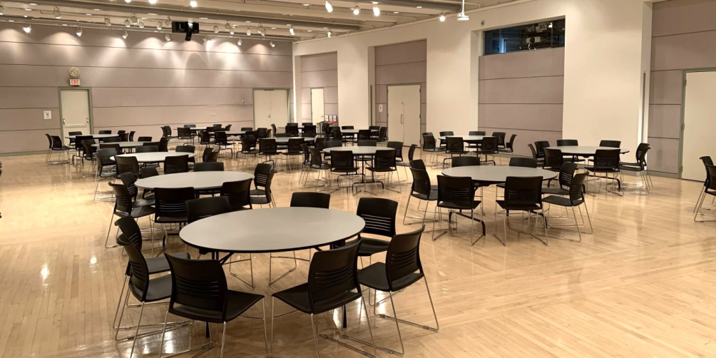 Alice MacKay Banquet Round Tables Setup